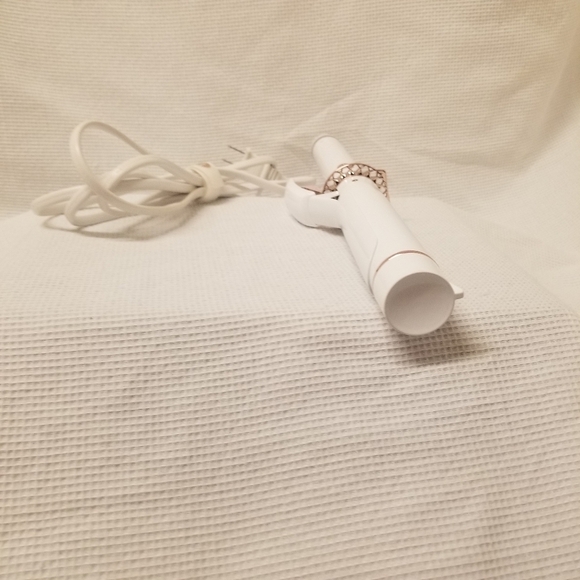 T3 singlepass  1 1/4 curling iron
